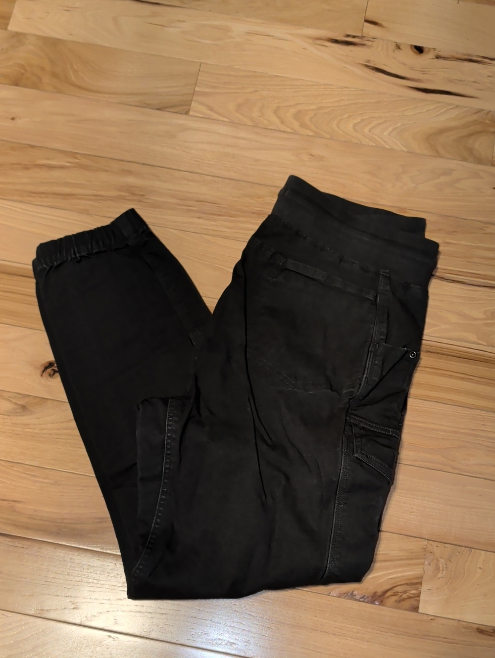 NWOT Duluth Trading Co Olive Green Firehose Cargo Jogger Pants